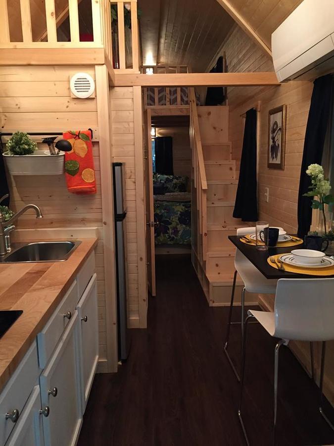 Tuxbury Pond Camping Resort Tiny House Clara South Hampton Buitenkant foto